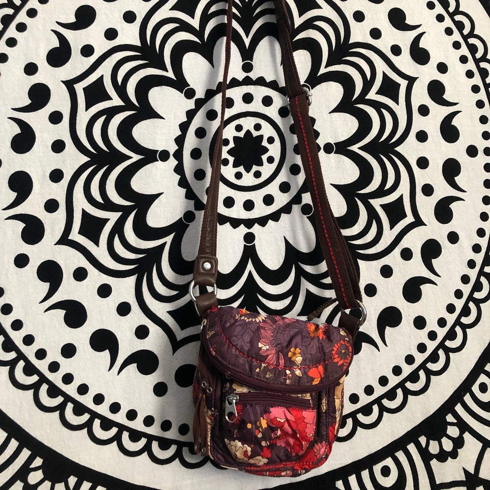SakRoots Crossbody